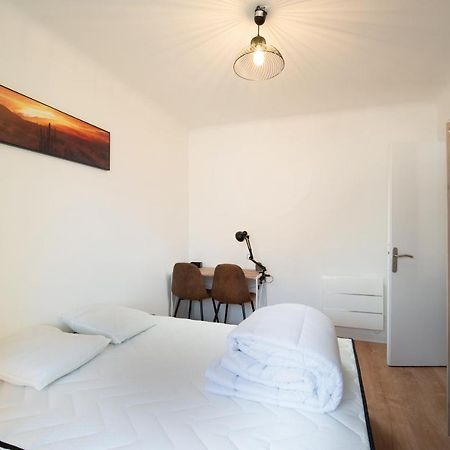 Grand Appartement 3 Chambres Avec Clim Et Balcon Marsilya Dış mekan fotoğraf